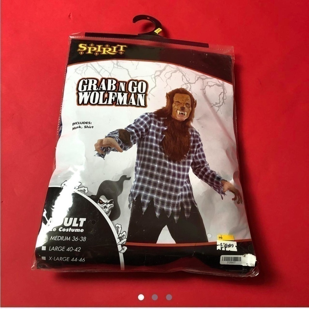 Grab and go wolfman / werewolf costume 🤎💙